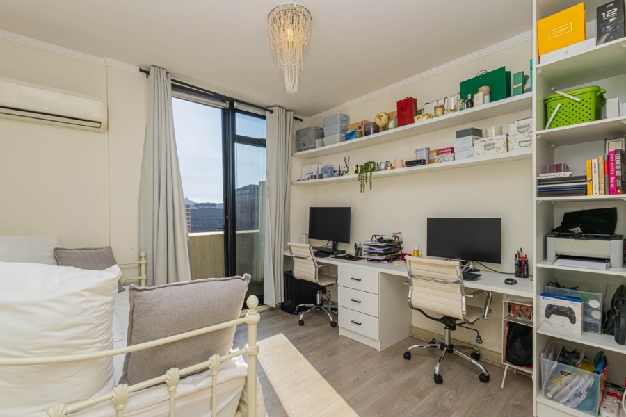 2 Bedroom Property for Sale in Cape Town City Centre Western Cape
